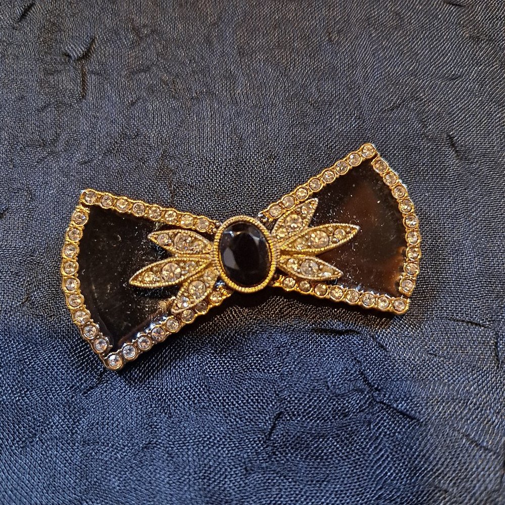 Vintage Enameled Pin with Stones